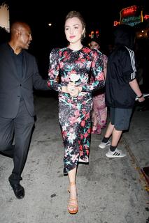 Peyton List feet photo thumbnail