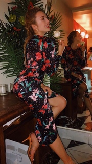 Peyton List feet photo thumbnail