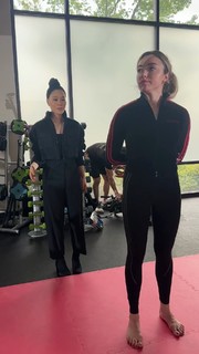 Peyton List feet photo thumbnail