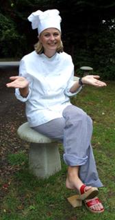 Philippa Forrester feet photo 1