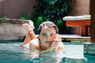 Philippa Northeast feet photo 3