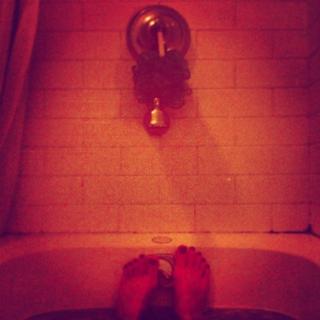 Phillipa Soo feet photo 2