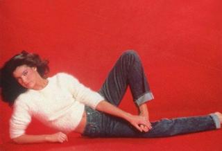 Phoebe Cates feet photo thumbnail