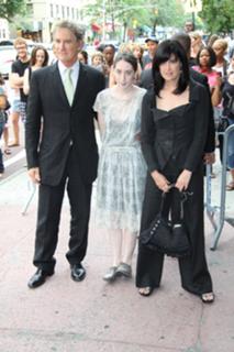 Phoebe Cates feet photo thumbnail