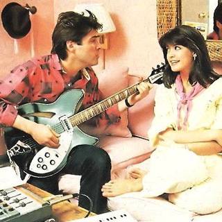 Phoebe Cates feet photo thumbnail