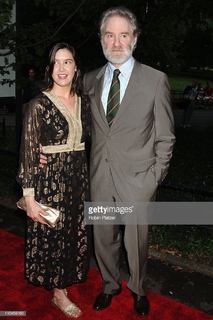 Phoebe Cates feet photo thumbnail