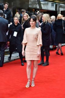 Phoebe Fox feet photo 10