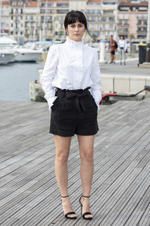 Phoebe Fox feet photo 1