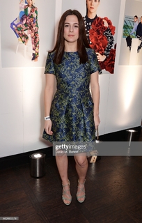 Phoebe Fox feet photo 15