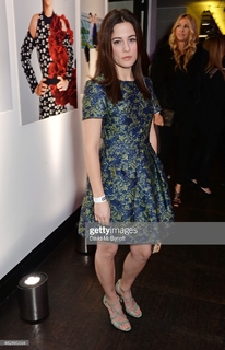 Phoebe Fox feet photo 14