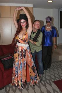 Phoebe Price feet photo thumbnail