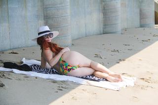 Phoebe Price feet photo thumbnail