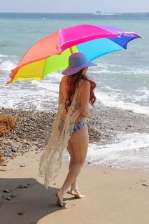 Phoebe Price feet photo thumbnail