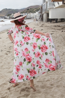 Phoebe Price feet photo thumbnail