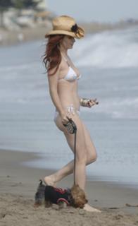 Phoebe Price feet photo thumbnail