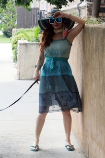 Phoebe Price feet photo thumbnail