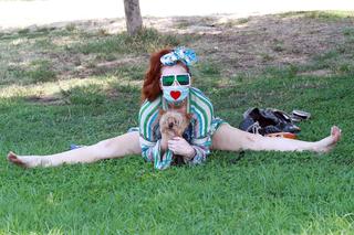 Phoebe Price feet photo thumbnail