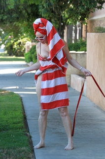 Phoebe Price feet photo thumbnail