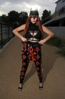 Phoebe Price feet photo thumbnail