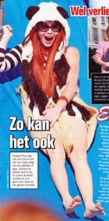 Phoebe Price feet photo thumbnail