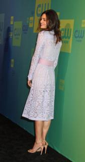 Phoebe Tonkin feet photo thumbnail