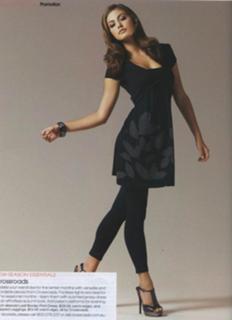Phoebe Tonkin feet photo thumbnail