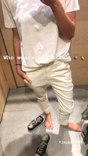 Phoebe Tonkin feet photo thumbnail