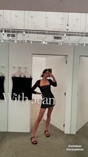 Phoebe Tonkin feet photo thumbnail
