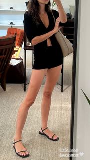 Phoebe Tonkin feet photo thumbnail