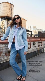 Phoebe Tonkin feet photo thumbnail