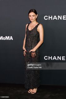 Phoebe Tonkin feet photo 2