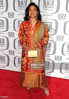 Phylicia Rashad feet photo thumbnail