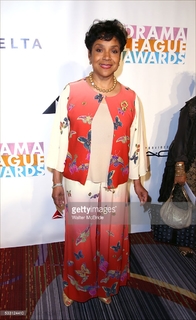 Phylicia Rashad feet photo thumbnail