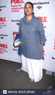 Phylicia Rashad feet photo thumbnail