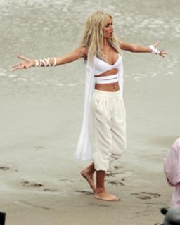 Pia Mia feet photo thumbnail