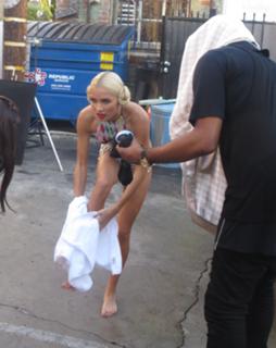 Pia Mia feet photo thumbnail