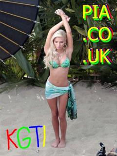 Pia Mia feet photo thumbnail