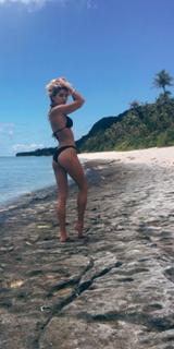 Pia Mia feet photo thumbnail