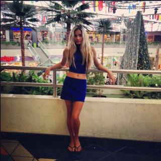 Pia Mia feet photo thumbnail