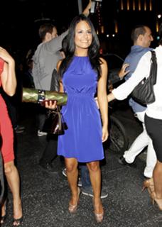 Pia Toscano feet photo thumbnail
