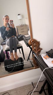Pia Toscano feet photo 2