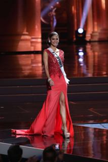 Pia Wurtzbach feet photo 3
