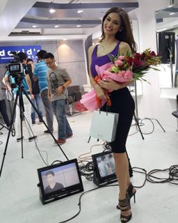 Pia Wurtzbach feet photo 12