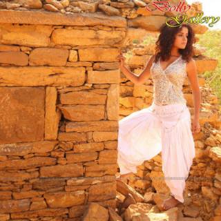 Piaa Bajpai feet photo 18