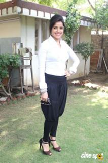 Piaa Bajpai feet photo 4