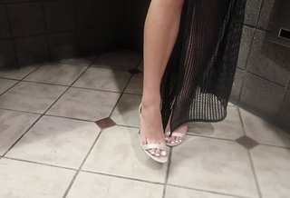 Pierson Wodzynski feet photo thumbnail