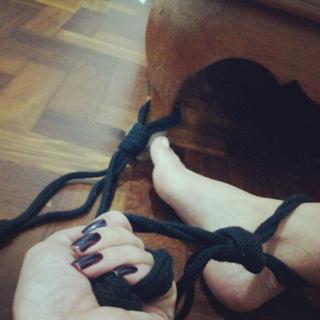 Pietra Príncipe feet photo thumbnail