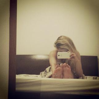 Pietra Príncipe feet photo thumbnail