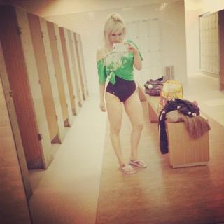 Pietra Príncipe feet photo thumbnail