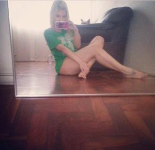 Pietra Príncipe feet photo thumbnail